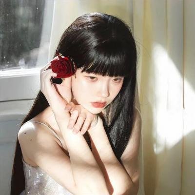 诈骗女神 封面